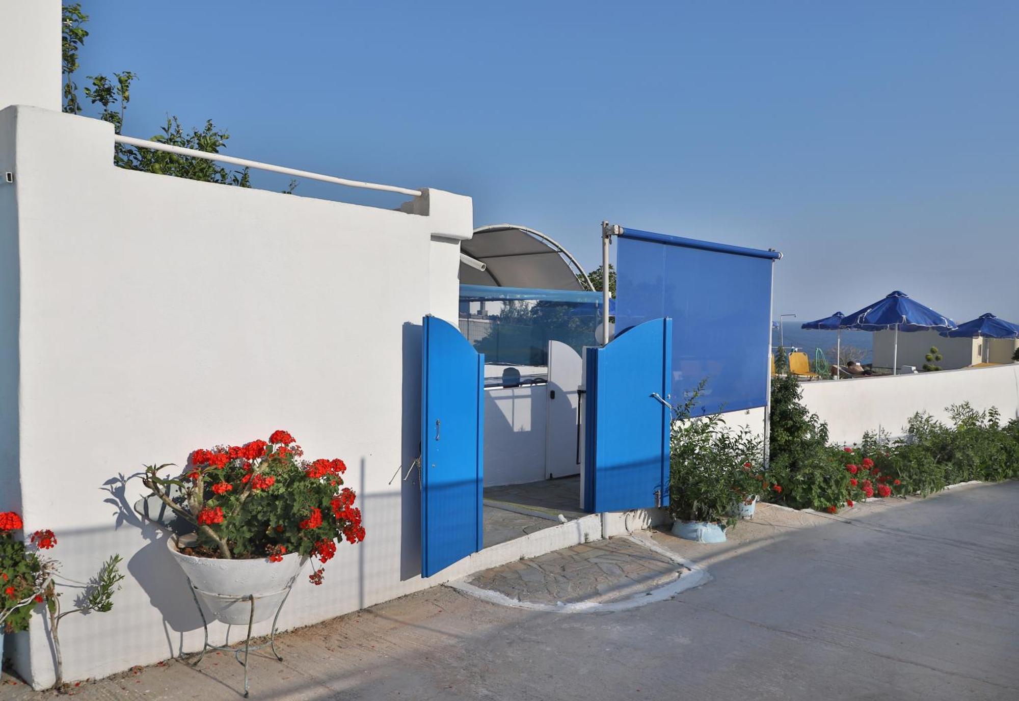 Helios Studios & Apartments Makrýgialos Dış mekan fotoğraf