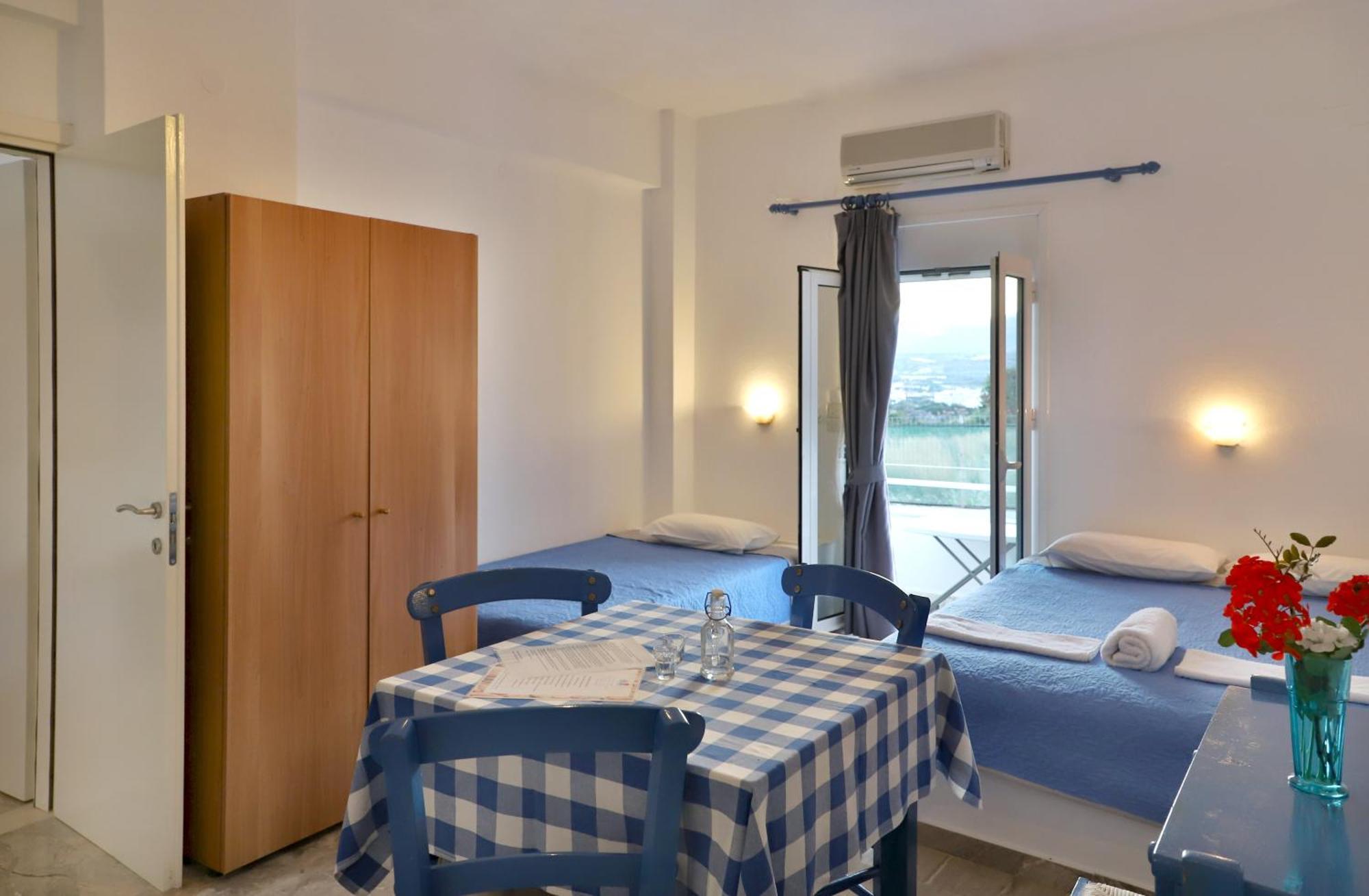 Helios Studios & Apartments Makrýgialos Dış mekan fotoğraf
