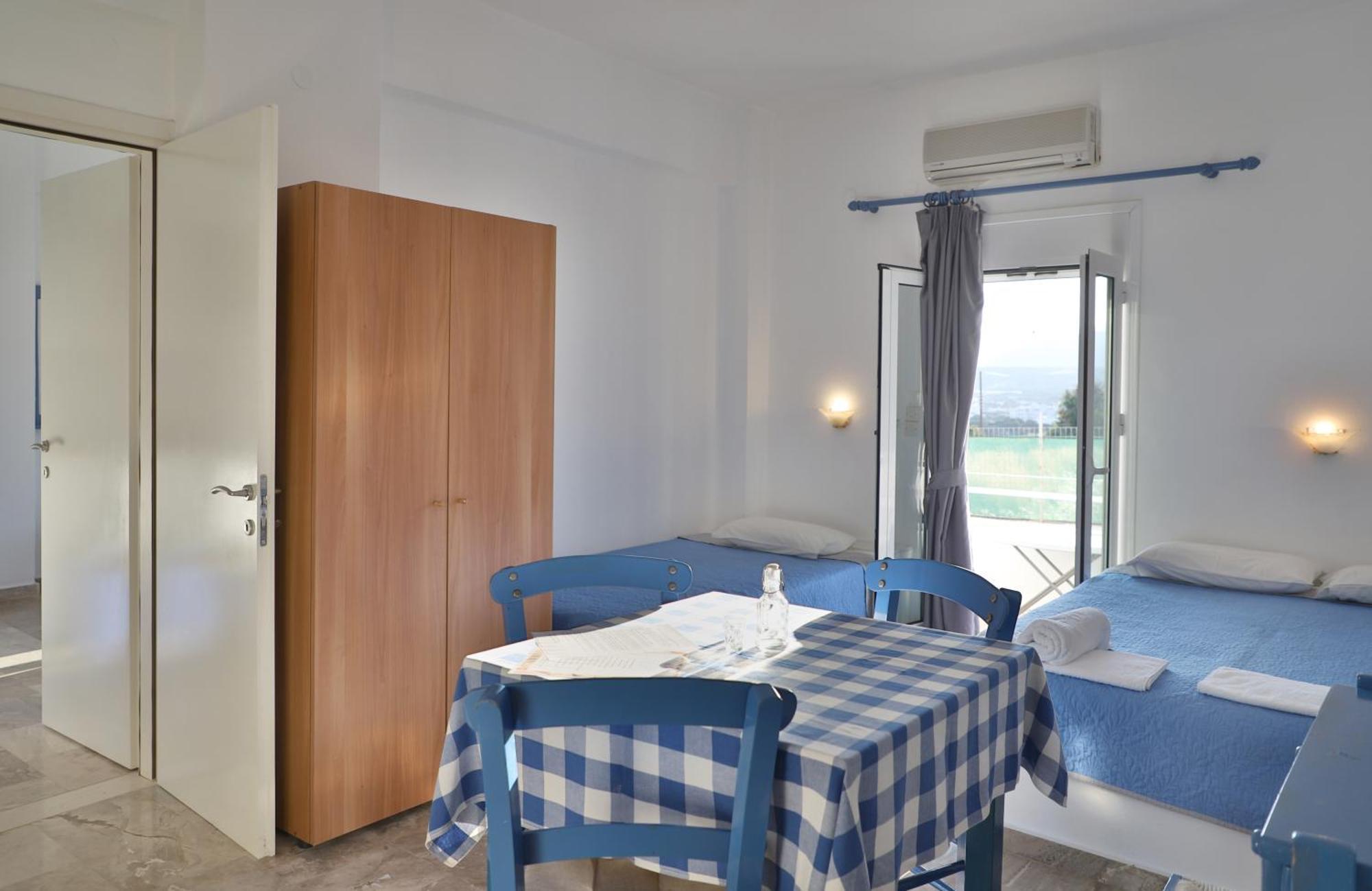 Helios Studios & Apartments Makrýgialos Dış mekan fotoğraf