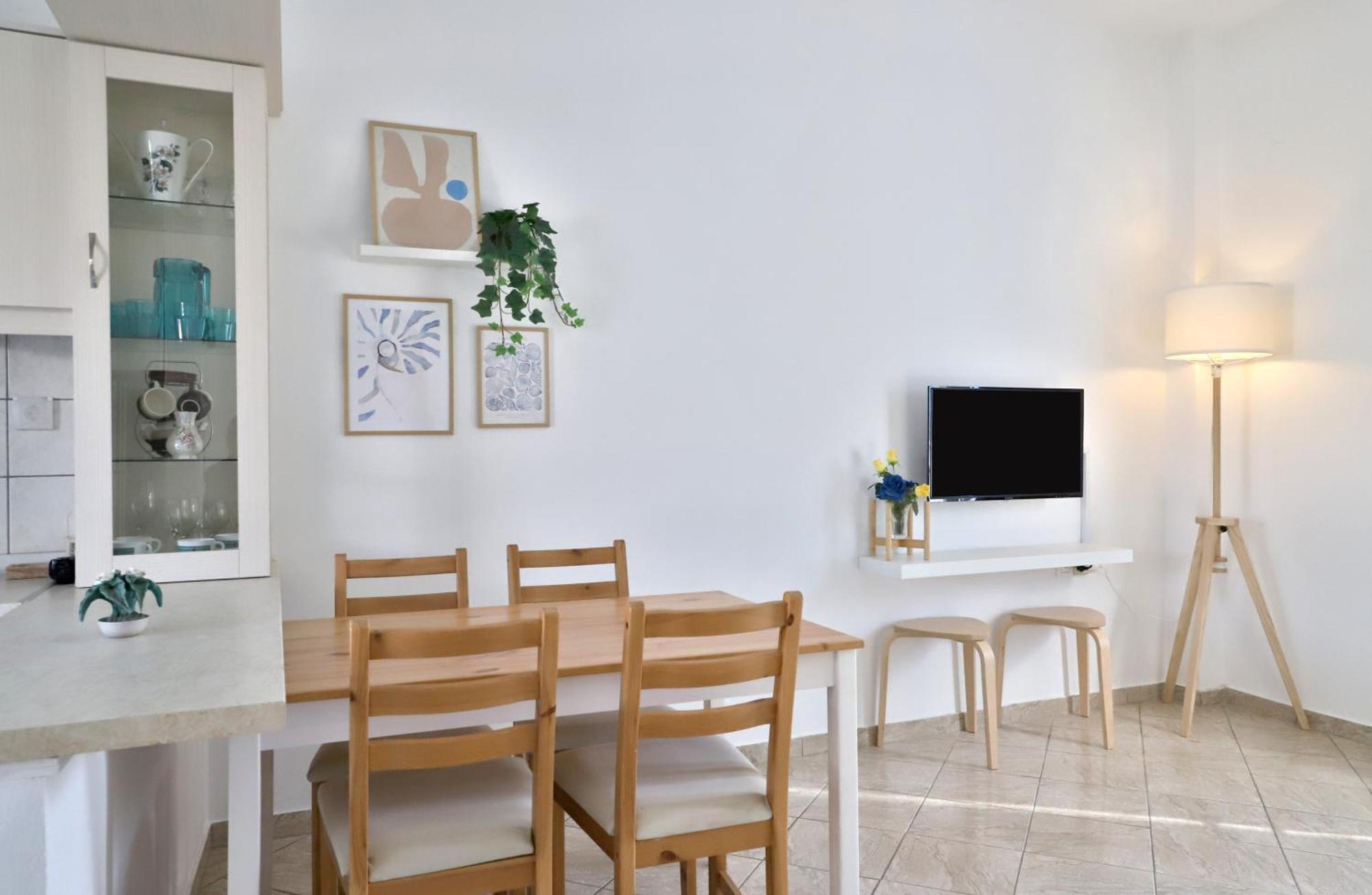 Helios Studios & Apartments Makrýgialos Dış mekan fotoğraf
