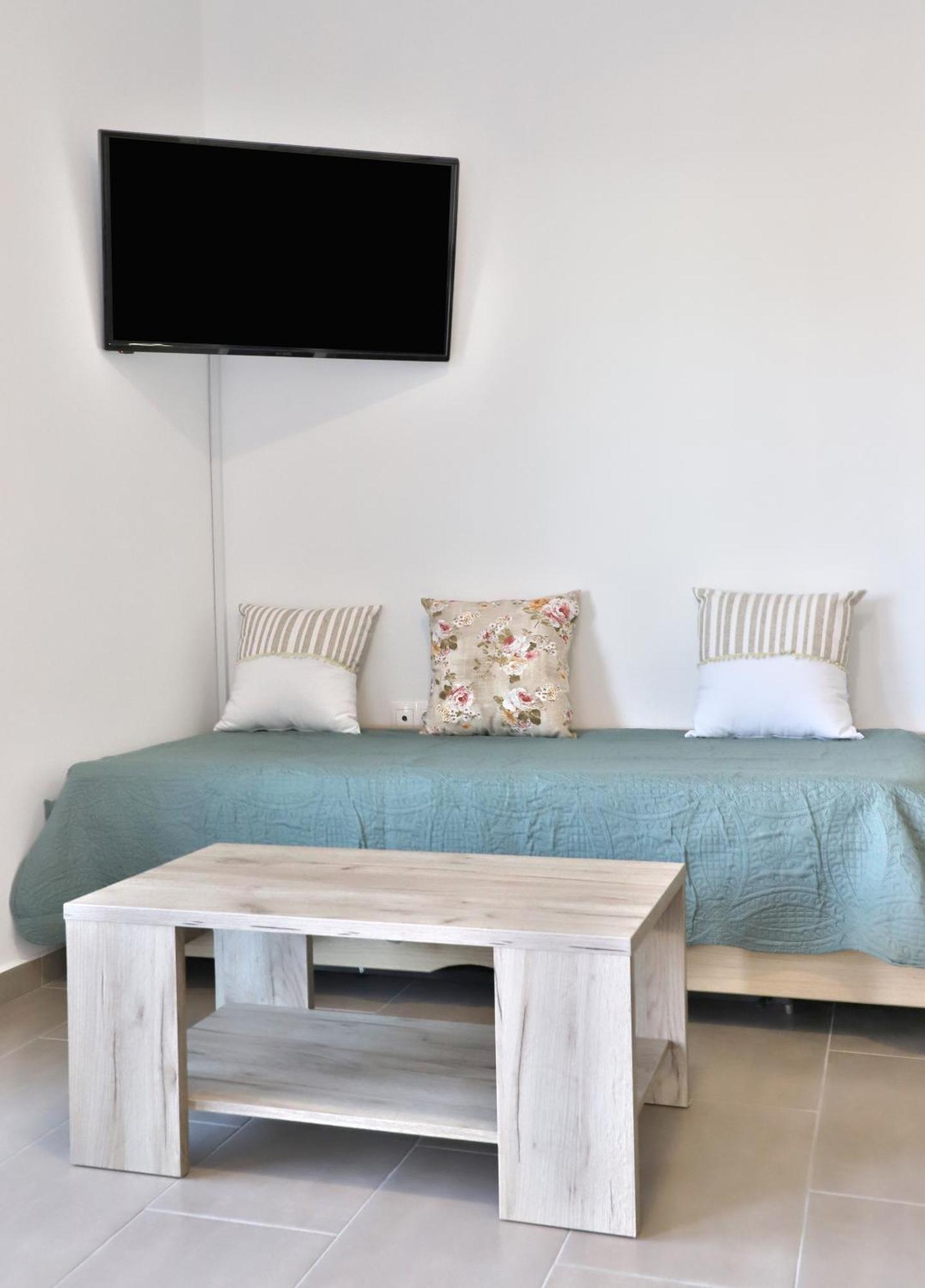 Helios Studios & Apartments Makrýgialos Dış mekan fotoğraf
