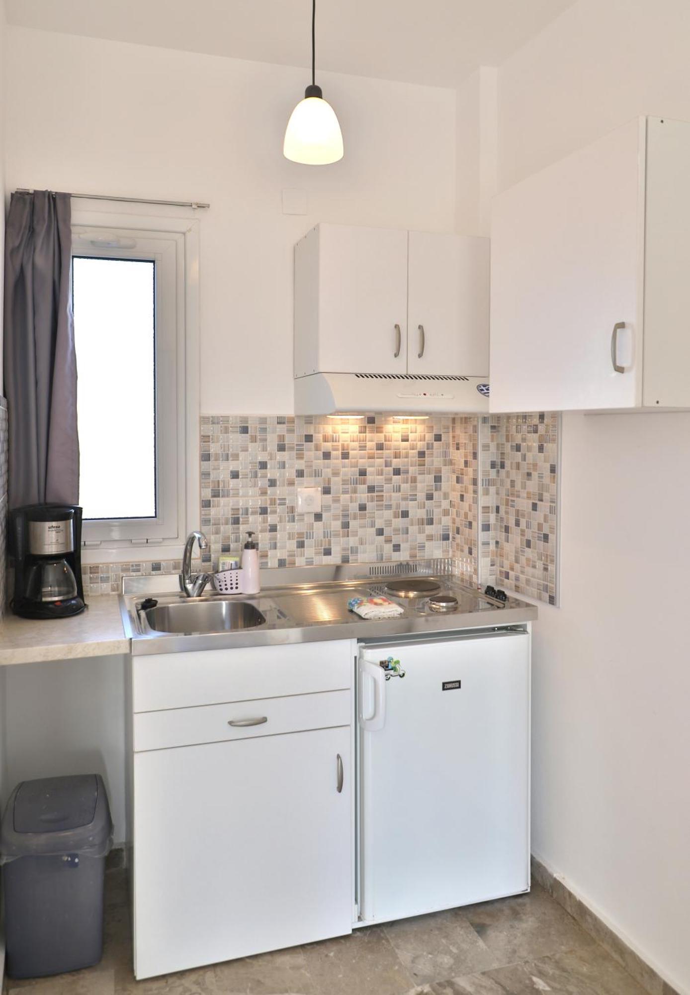 Helios Studios & Apartments Makrýgialos Dış mekan fotoğraf